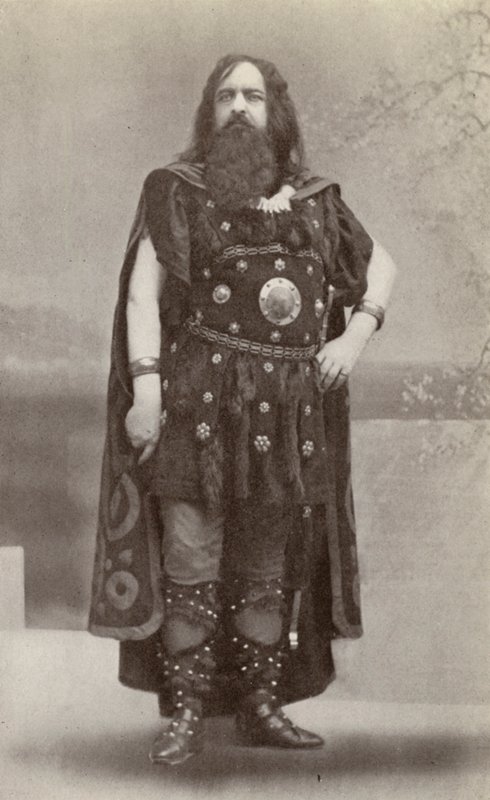 Edouard de Reszke jako Hagen w "Gotterdammerung" (zdjęcie czarno-białe) autorstwa American Photographer