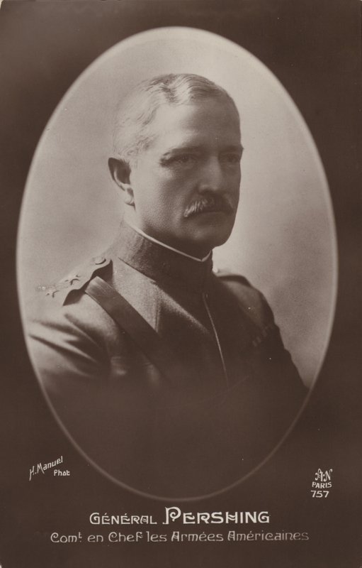Generał John J. Pershing (zdjęcie czarno-białe) autorstwa American Photographer