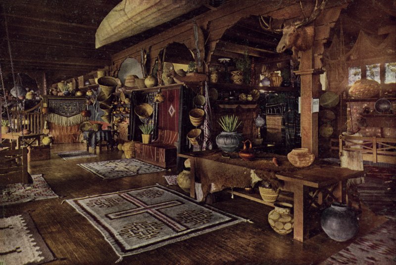 Wnętrze indyjskiego budynku, Albuquerque, Nowy Meksyk (kolorowe zdjęcie) autorstwa American Photographer