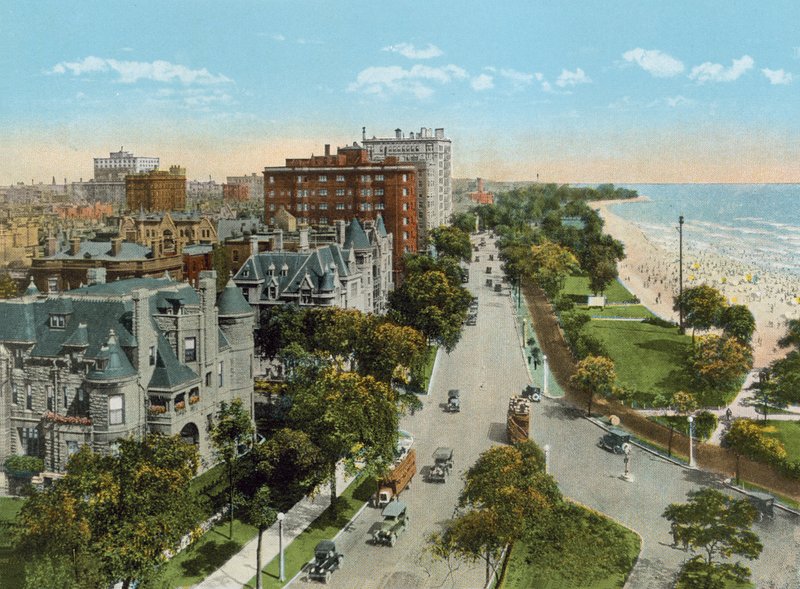 Lake Shore Drive, na północ od hotelu Drake (kolorowe zdjęcie) autorstwa American Photographer