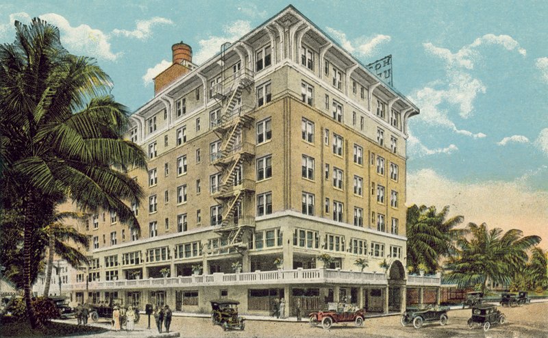 Miami, Floryda, ok. 1925 r: Hotel Urmey (zdjęcie kolorowe) autorstwa American Photographer