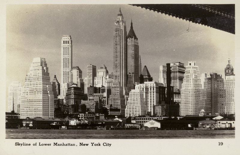 Skyline dolnego Manhattanu, Nowy Jork, USA (zdjęcie czarno-białe) autorstwa American Photographer