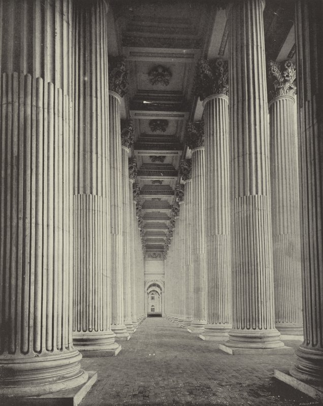 Kolumnada Perystylu autorstwa American Photographer