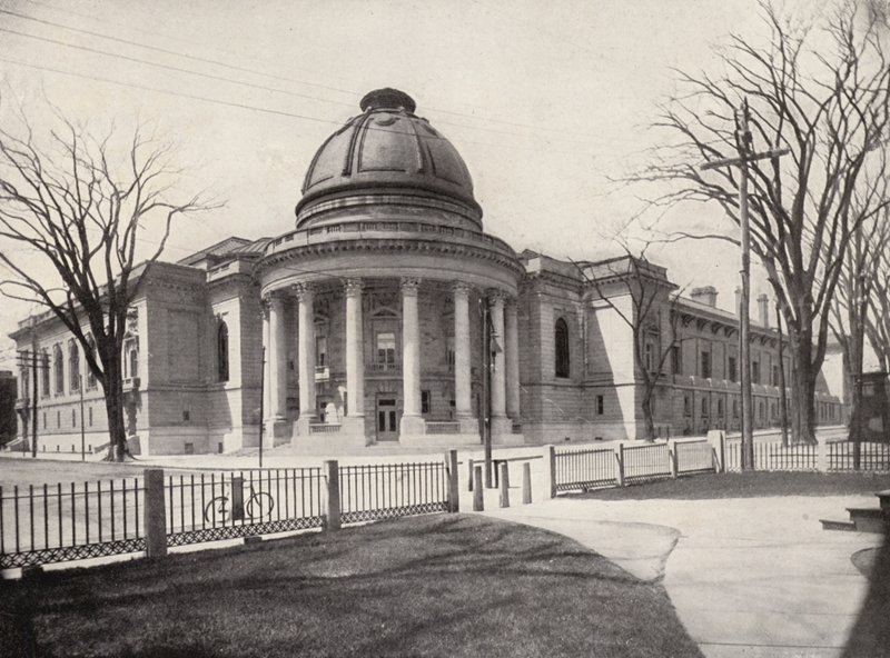 Uniwersytet Yale: "Rotunda", Woolsey Hall po lewej, Yale Dining-Hall po prawej (zdjęcie czarno-białe) autorstwa American Photographer