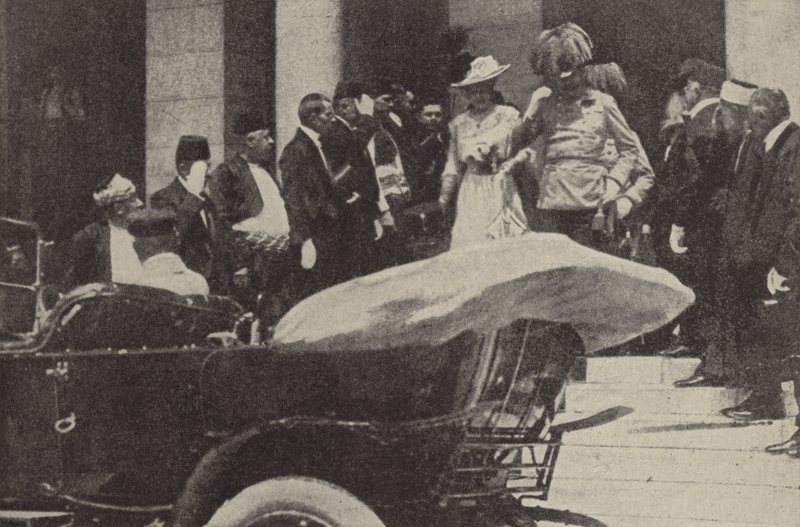 Arcyksiążę Franciszek Ferdynand i Arcyksiężna Zofia Austriacka w Sarajewie na krótko przed zamachem, 1914 autorstwa Austrian Photographer