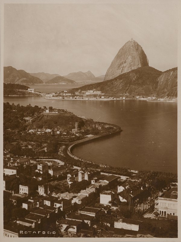 Botafogo, Rio de Janeiro (zdjęcie czarno-białe) autorstwa Brazilian Photographer