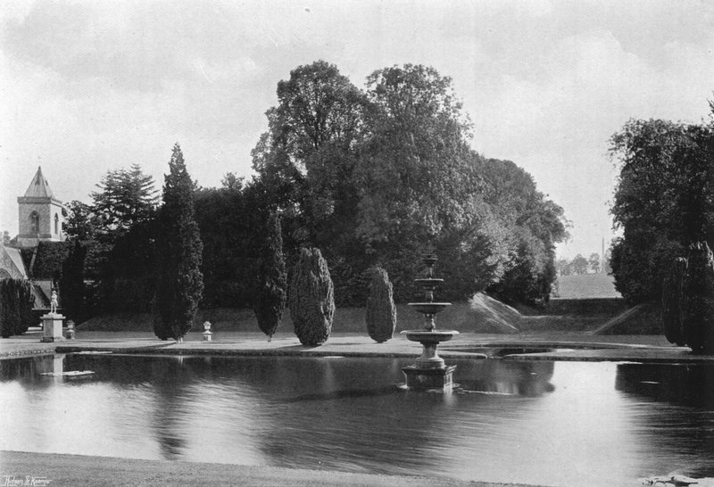 Widok z trawnika autorstwa Charles Latham