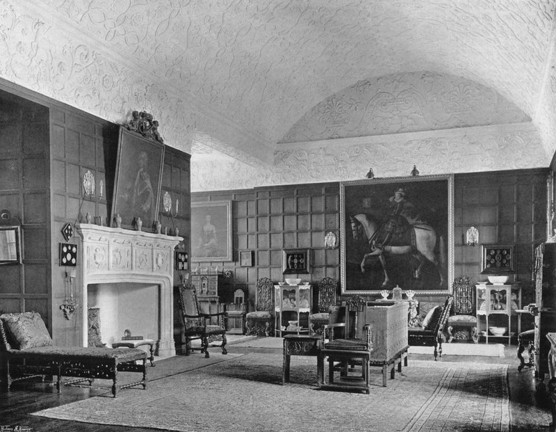 Salon autorstwa Charles Latham