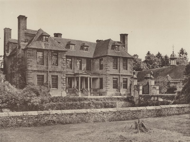 Groombridge Place, Sussex, Front Zachodni autorstwa Charles Latham