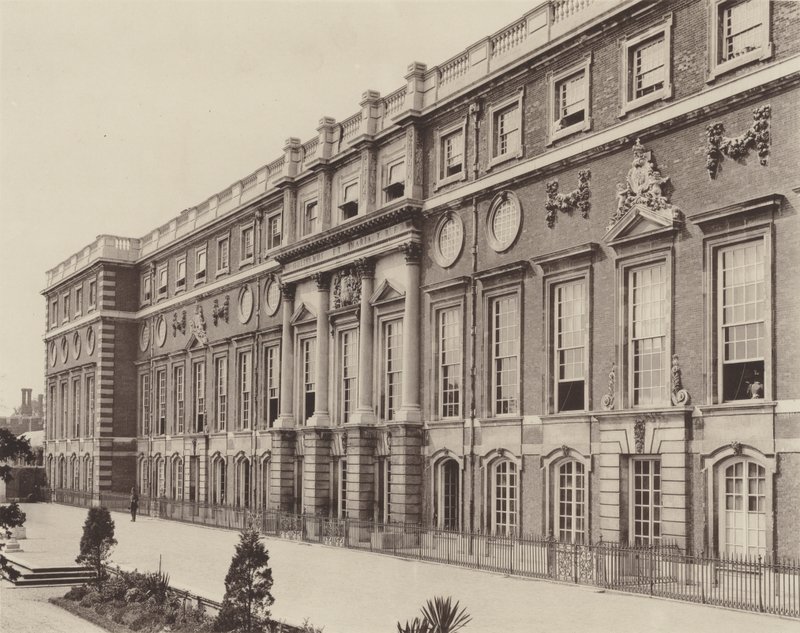 Pałac Hampton Court, rzeka Front autorstwa Charles Latham