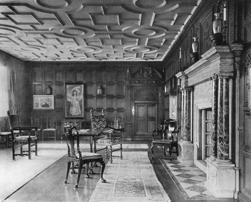 Salon autorstwa Charles Latham