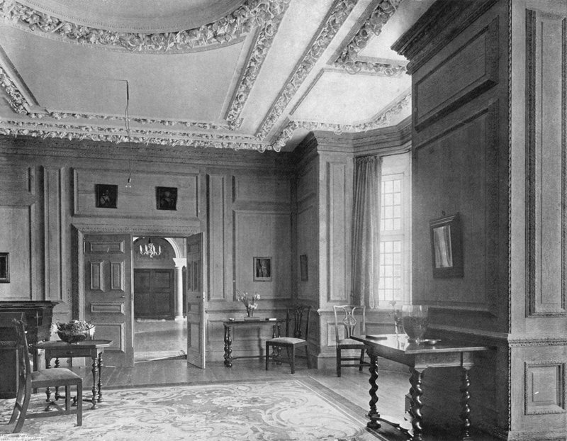 Salon autorstwa Charles Latham