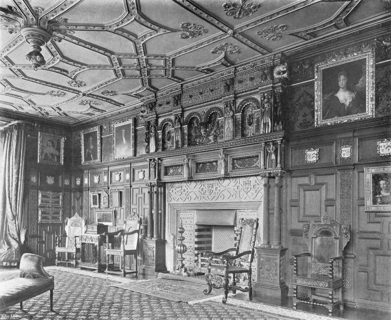 Salon autorstwa Charles Latham
