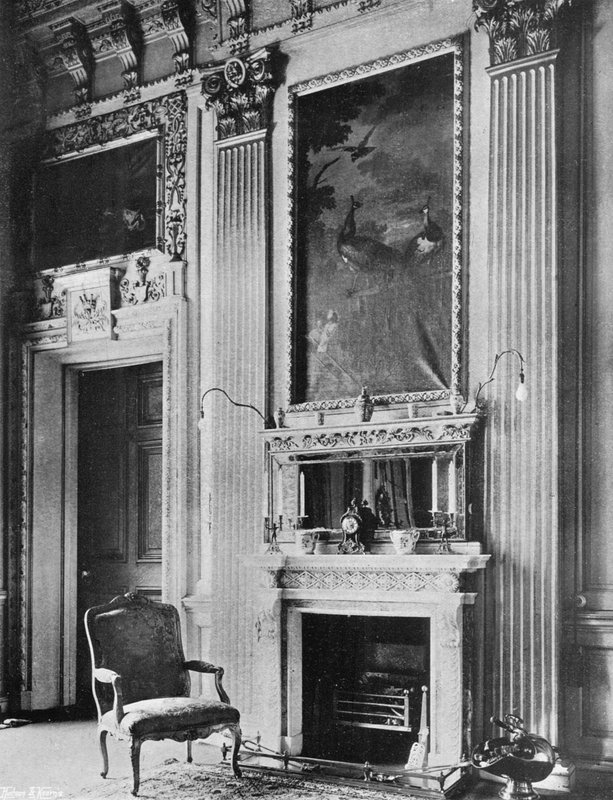 Wschodni pokój z gobelinami autorstwa Charles Latham