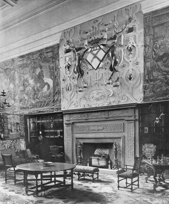 Wielka Sala (zdjęcie czarno-białe) autorstwa Charles Latham
