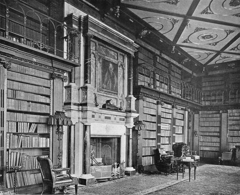 Biblioteka (zdjęcie czarno-białe) autorstwa Charles Latham