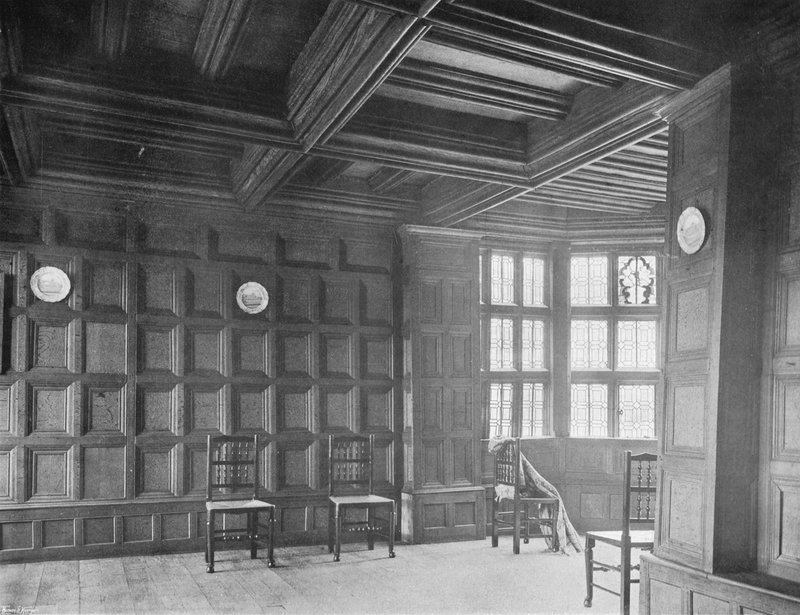 Salon wyłożony boazerią autorstwa Charles Latham
