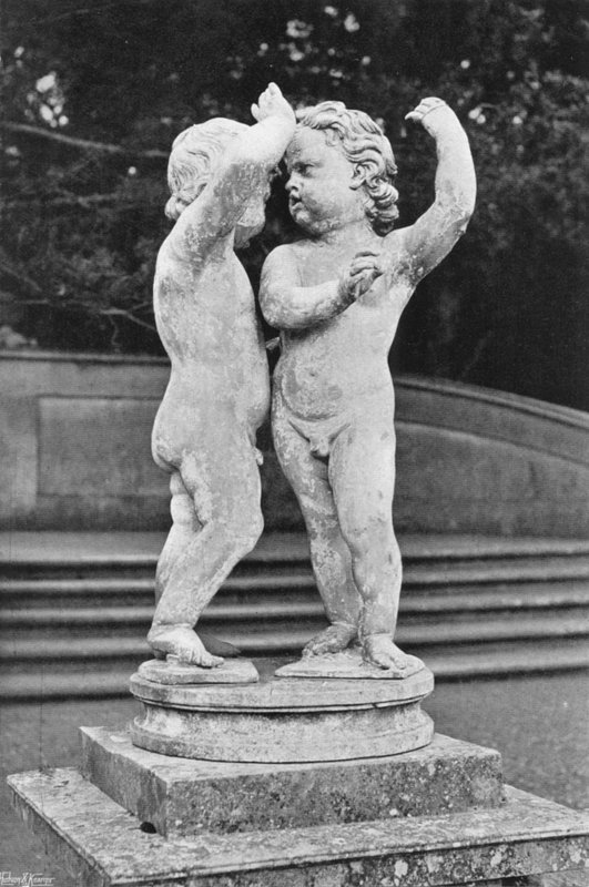 Kłótnia (Liczby w ołowiu) (zdjęcie czarno-białe) autorstwa Charles Latham