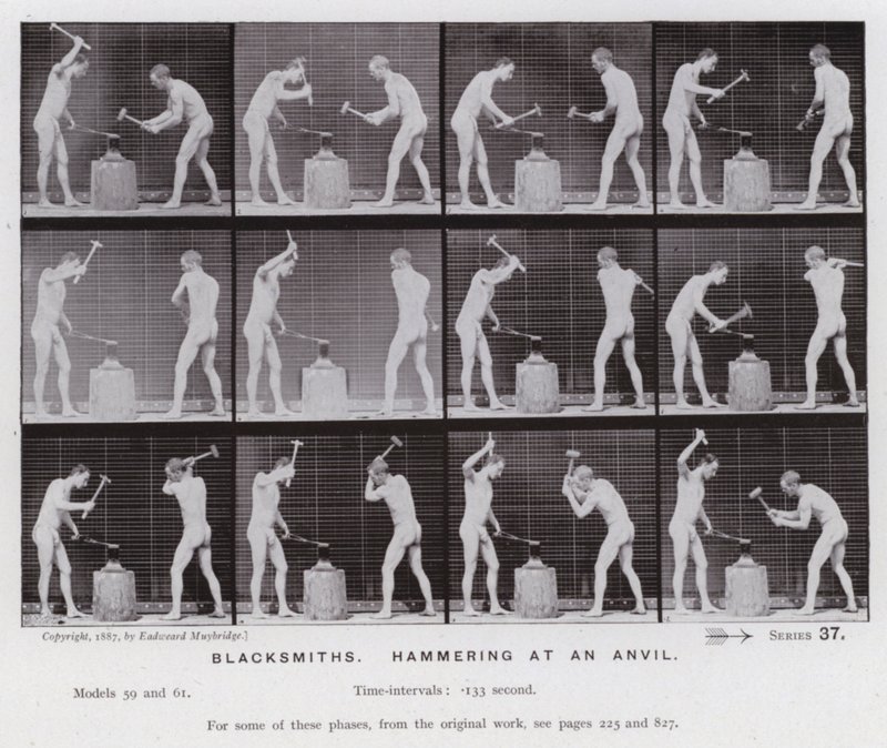 Postać ludzka w ruchu: kowale, uderzający w kowadło (zdjęcie czarno-białe) autorstwa Eadweard Muybridge