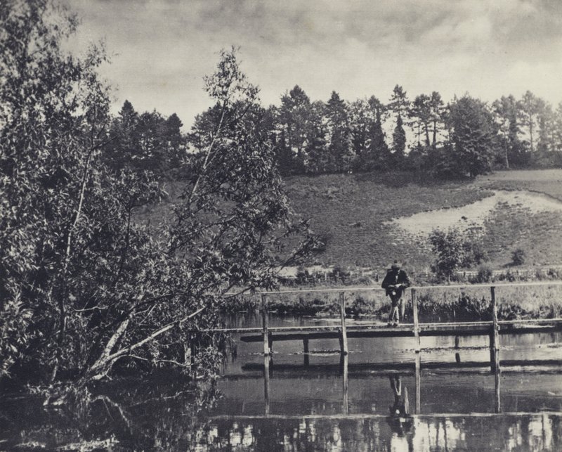 Tumbling Bay, na nośniku testu poniżej Fullerton (zdjęcie czarno-białe) autorstwa Edward Alfred Barton