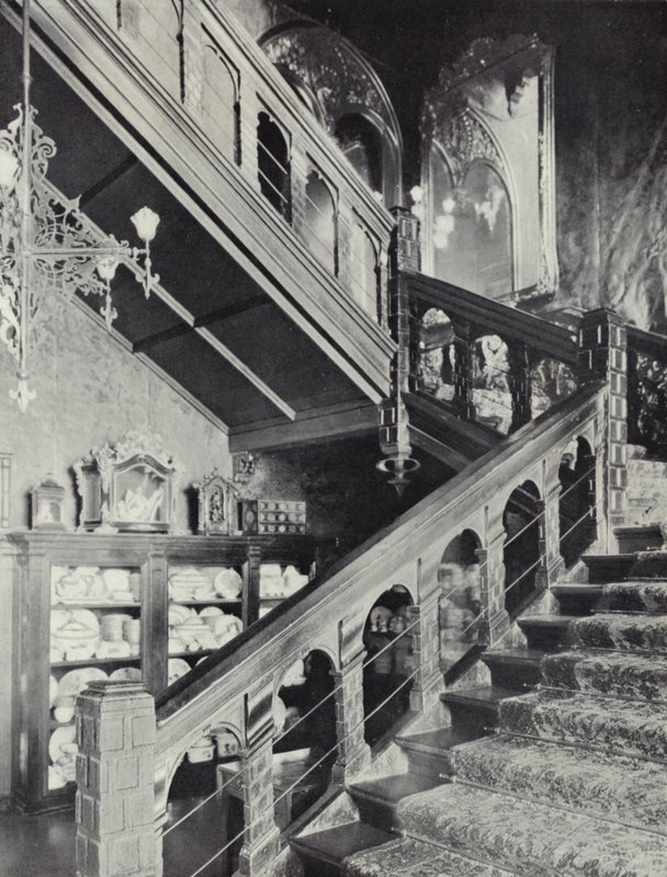 Kensington, Holland House, główna klatka schodowa, ok. 1607 autorstwa English Photographer