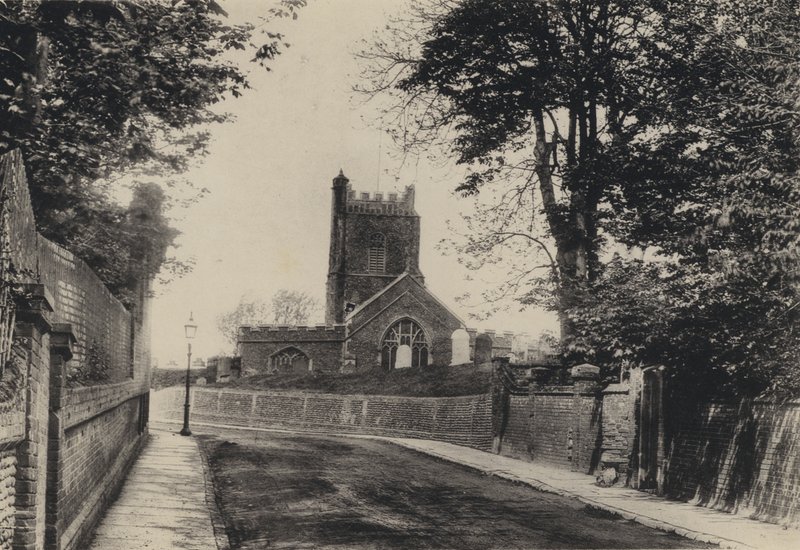 Aldeburgh, Church Hill (zdjęcie czarno-białe) autorstwa English Photographer