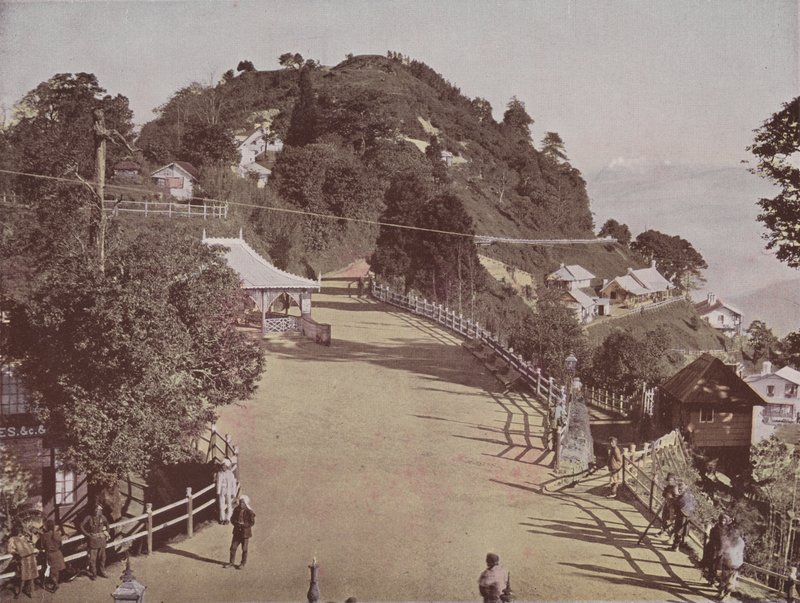 Bandstand, Darjeeling (kolorowe zdjęcie) autorstwa English Photographer