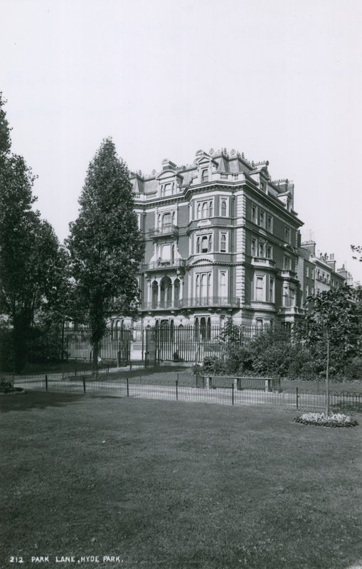 Brook House, Park Lane autorstwa English Photographer