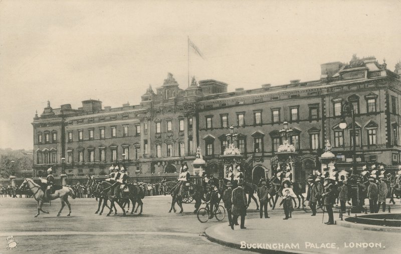 Pałac Buckingham, Londyn autorstwa English Photographer