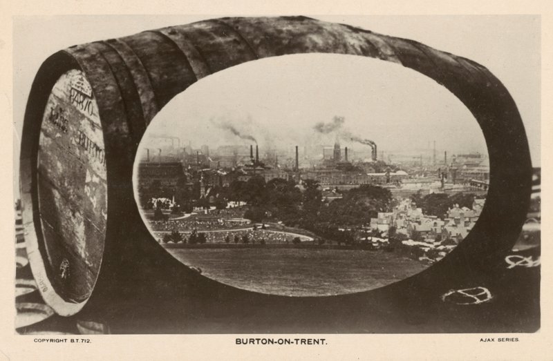 Burton-on-Trent, Staffordshire, tradycyjne centrum brytyjskiego przemysłu piwowarskiego (zdjęcie czarno-białe) autorstwa English Photographer