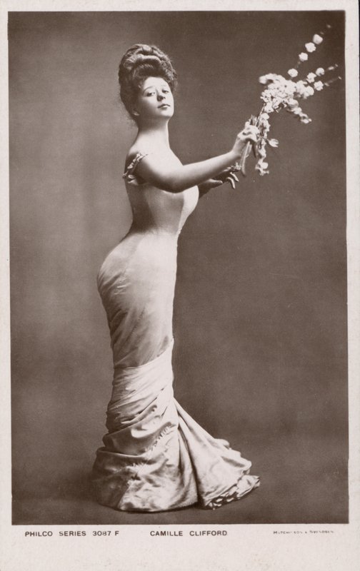Camille Clifford, oryginalna Gibson Girl (zdjęcie czarno-białe) autorstwa English Photographer