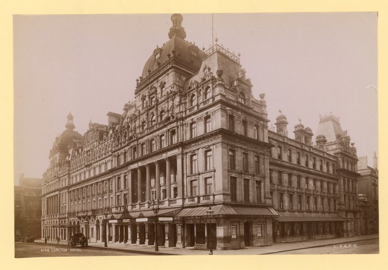 Carlton Hotel, Londyn autorstwa English Photographer