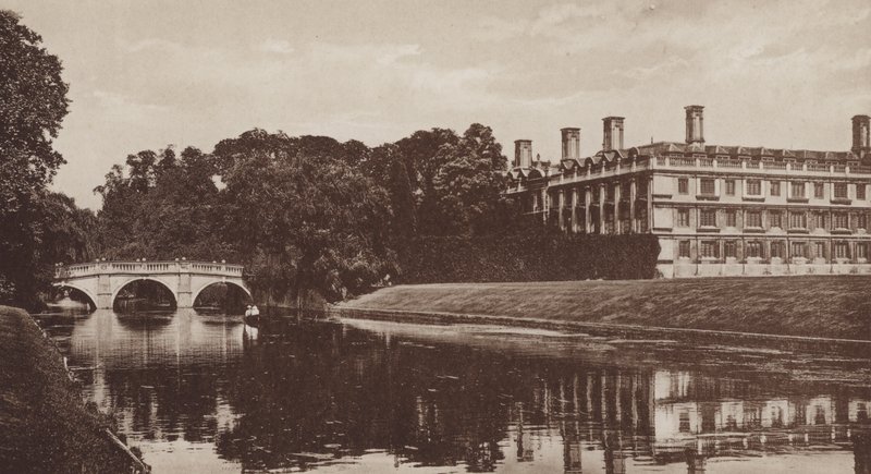 Clare College and Bridge, Cambridge (czarno-białe zdjęcie) autorstwa English Photographer
