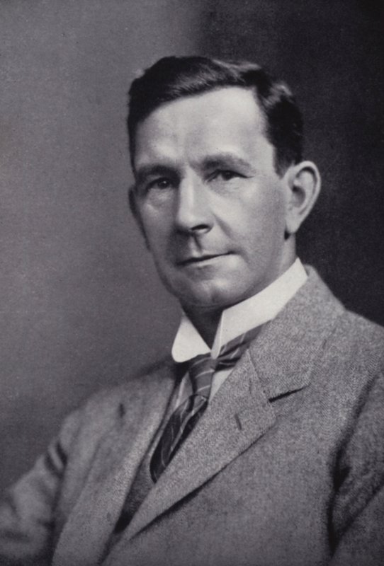 Dr G C Simpson (zdjęcie czarno-białe) autorstwa English Photographer