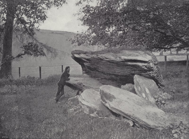 Ołtarz Druidów, Cloyne autorstwa English Photographer