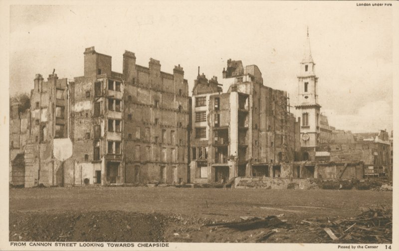 Z Cannon Street w kierunku Cheapside, Londyn pod ostrzałem autorstwa English Photographer