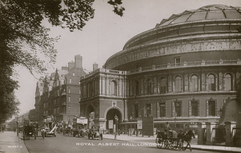 Ogólny widok na Royal Albert Hall autorstwa English Photographer