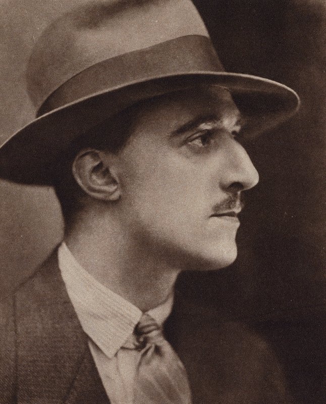 H.V. Morton, angielski dziennikarz i pisarz podróżnik (zdjęcie czarno-białe) autorstwa English Photographer