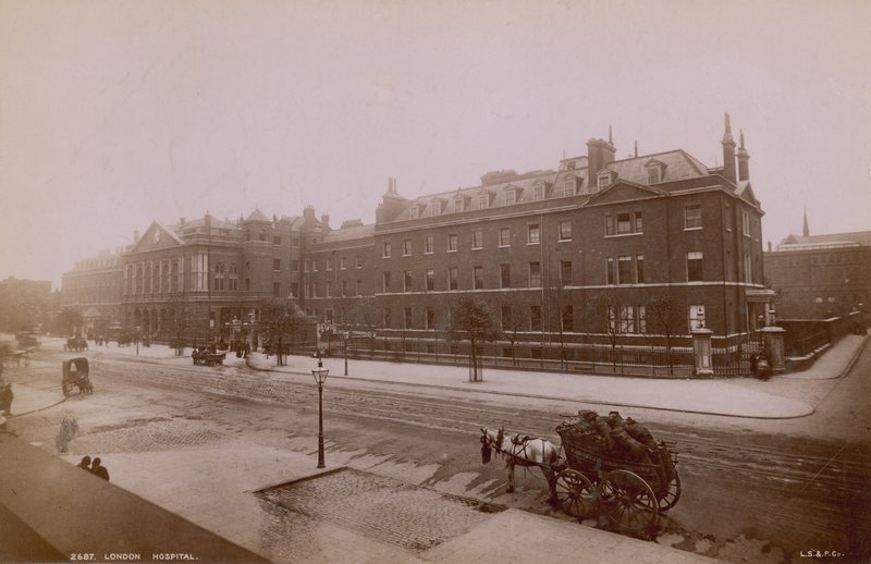 Szpital w Londynie autorstwa English Photographer