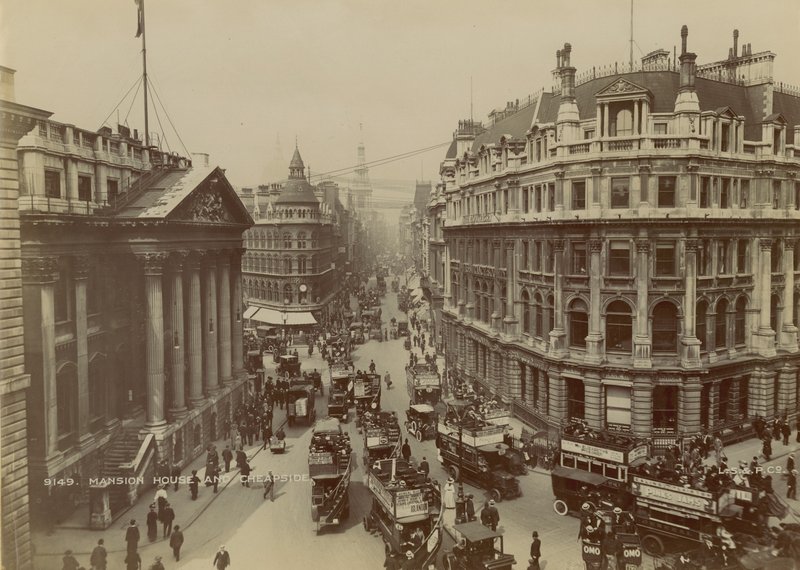 Mansion House, Queen Victoria Street i Cheapside w Londynie autorstwa English Photographer