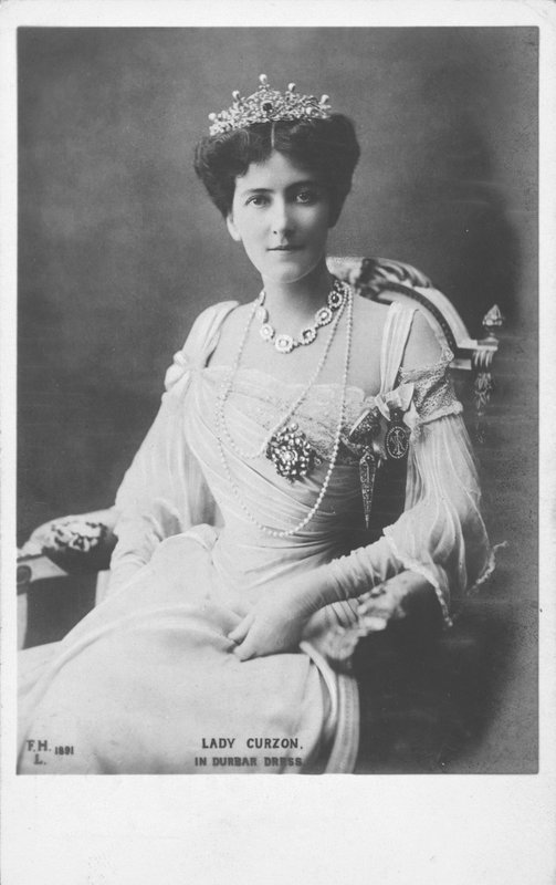 Mary Curzon, baronowa Curzon z Kedleston autorstwa English Photographer