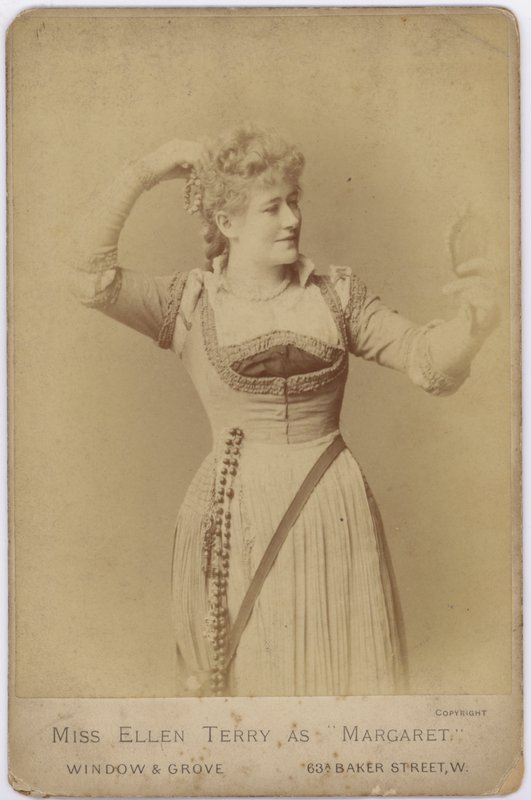 Panna Ellen Terry jako Margaret (zdjęcie czarno-białe) autorstwa English Photographer