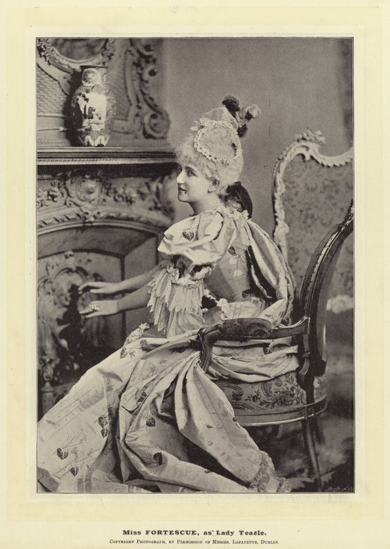 Panna Fortescue, jako Lady Teazle autorstwa English Photographer