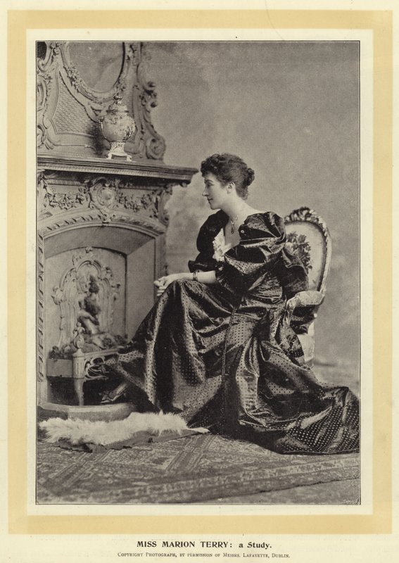 Panna Marion Terry: studium autorstwa English Photographer