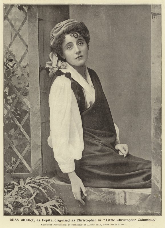 Panna Moore, jako Pepita, przebrana za Krzysztofa w "Małym Krzysztofie Kolumbie". autorstwa English Photographer