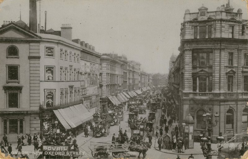 New Oxford Street, Londyn autorstwa English Photographer