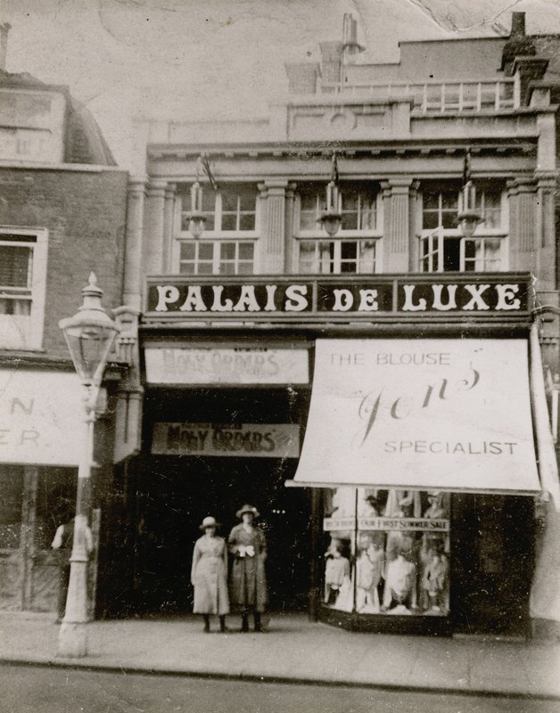 Luksusowy Pałac, High Street, Bromley autorstwa English Photographer