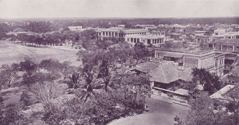 Pondicherry z latarni morskiej autorstwa English Photographer