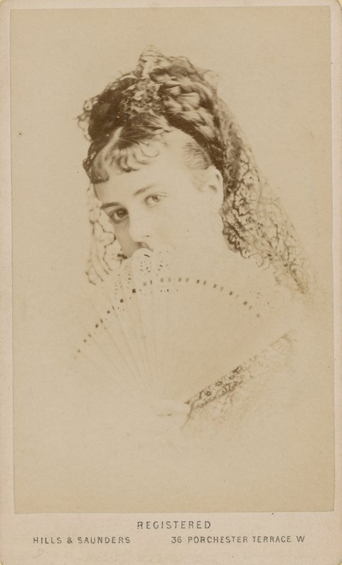 Portret prostytutki Mabel Gray autorstwa English Photographer