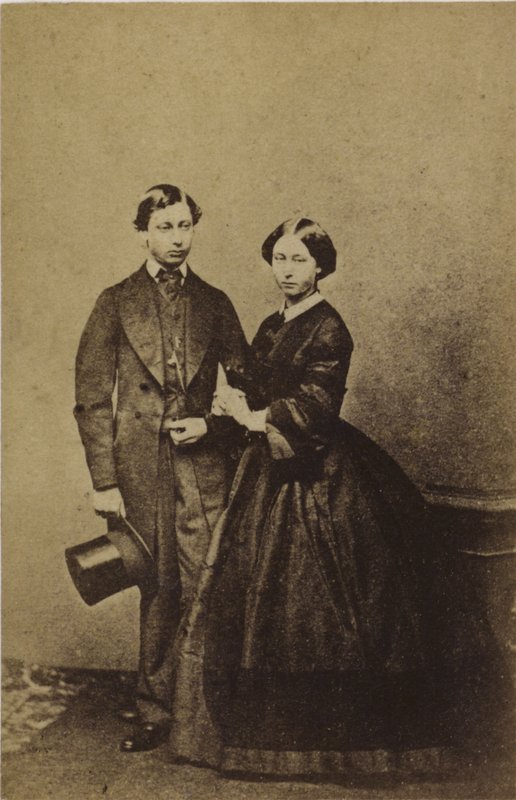 Książę Walii i Księżniczka Alice (zdjęcie w sepii) autorstwa English Photographer